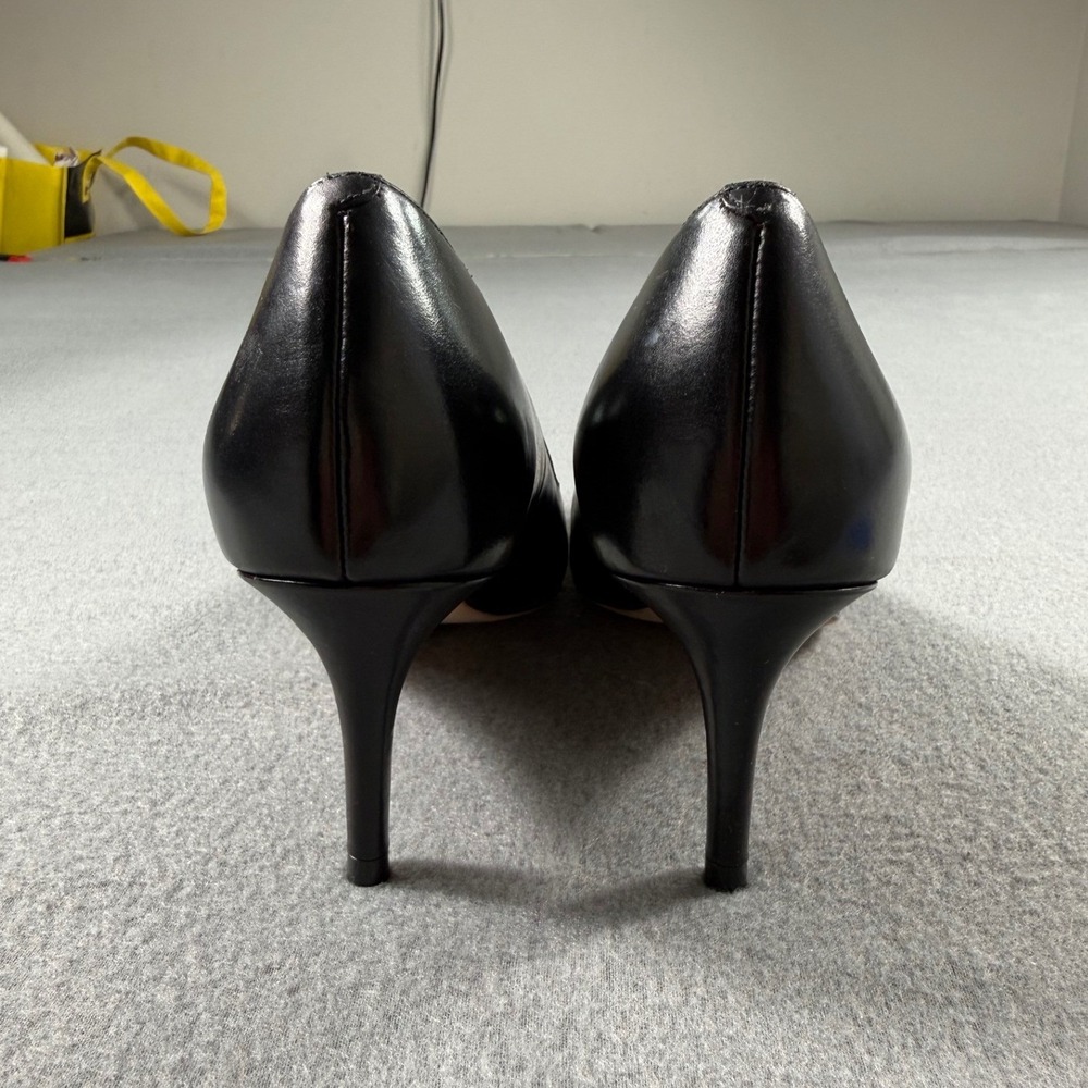Cole Haan Black Leather Classic Pumps Round Toe Heels Minimalist 7B Professional - Picture 3 of 8